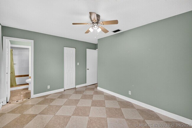 Building Photo - 241 NW 49th St