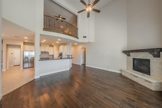 Building Photo - 15505 Bluffdale Dr