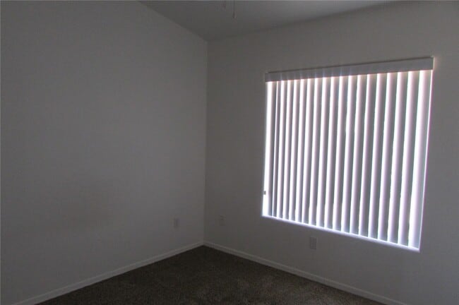 Building Photo - 2402 Prickly Pear Dr