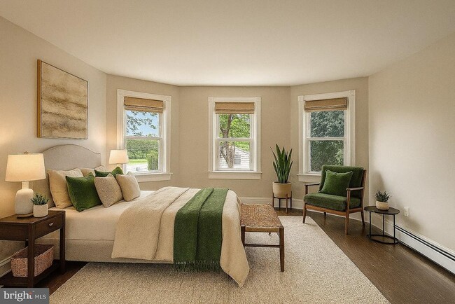 Building Photo - 134 S Main St