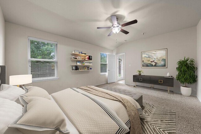 Building Photo - 9424 Castle Pines Dr