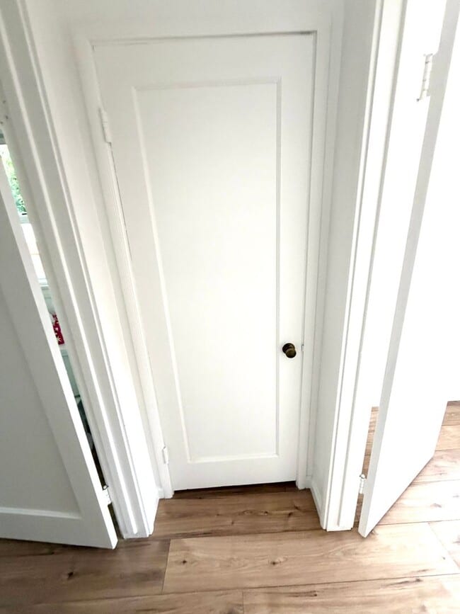 Building Photo - Private & Cozy Detached ADU in South Tahoe Park!