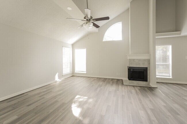 Building Photo - 9223 Bristlebrook Dr