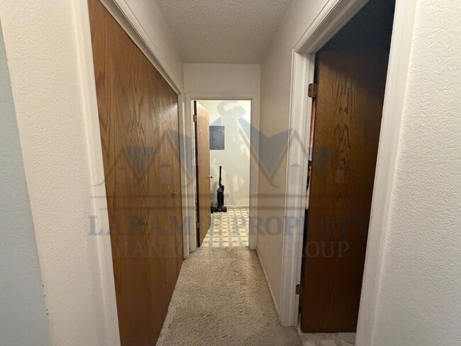 Building Photo - 1905 Alsop Ln
