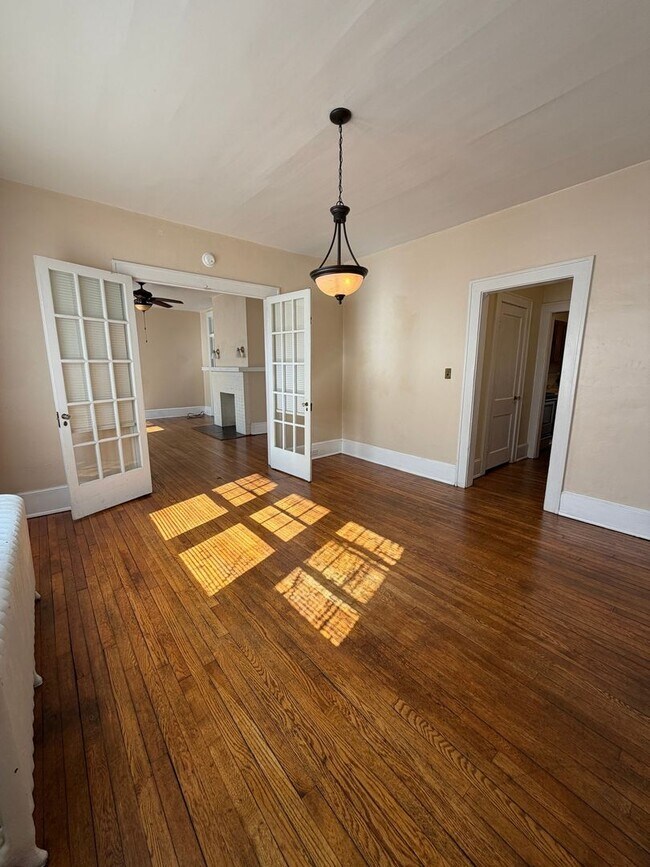 Building Photo - Ferdinand/829