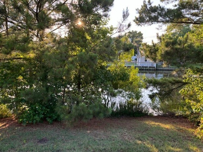 Building Photo - Ocean Lakes