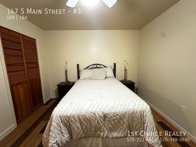 Building Photo - 147 S Main St