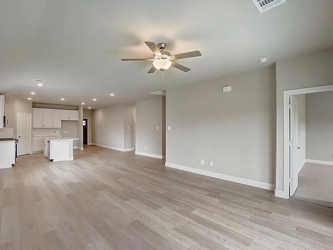 Building Photo - 1209 Gardendale Holw Ln