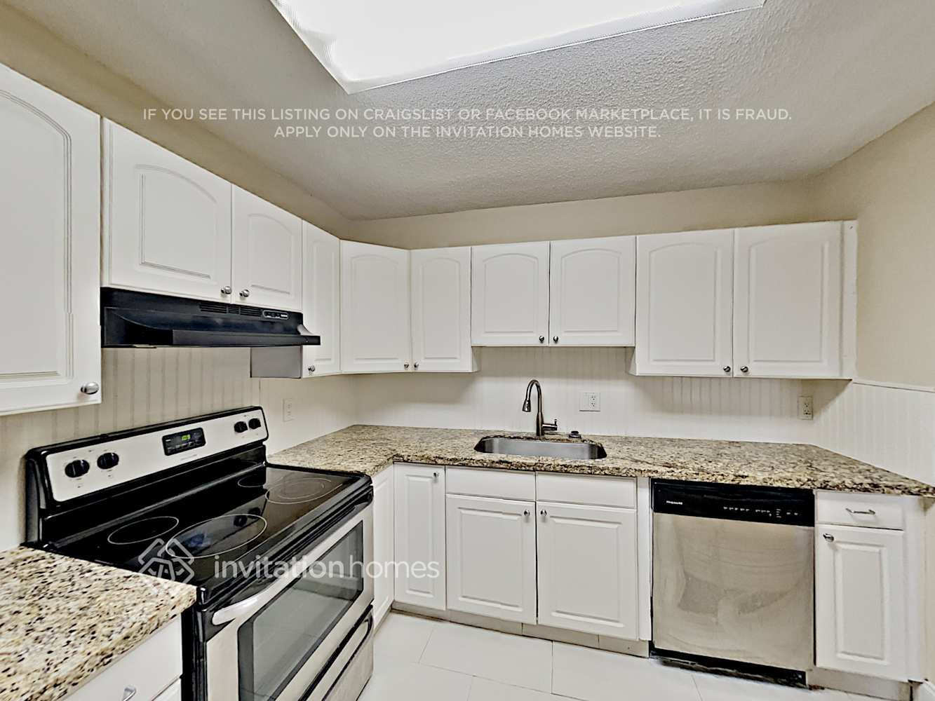 Building Photo - 3675 Gull Rd