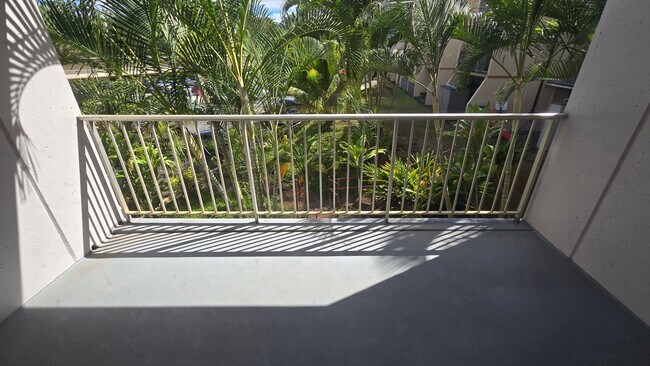 Building Photo - Newly Updated 1 Bedroom 1 Bath Apartment i...