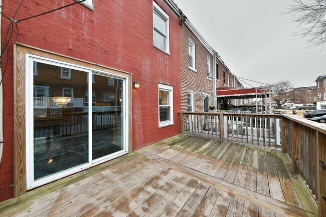 Building Photo - Beautifully Renovated 3 Bedroom Home Now Available For Rent in Cedarbrook!!!