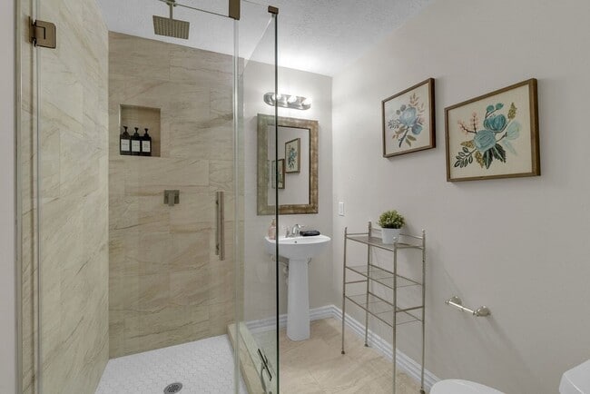 Building Photo - 746 Cape Cottage Ln