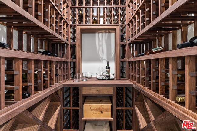 Building Photo - 1620 Electric Ave