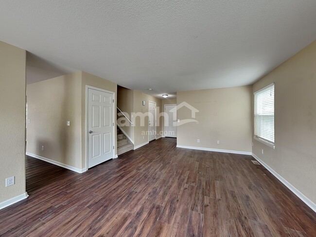 Building Photo - 6565 Monaco Dr