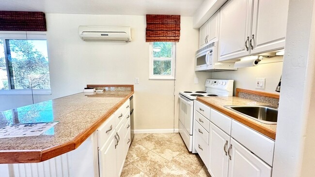 Building Photo - Darling Stand Alone & Detached Open Studio Layout Guest Home unit on Private Country Property in ...