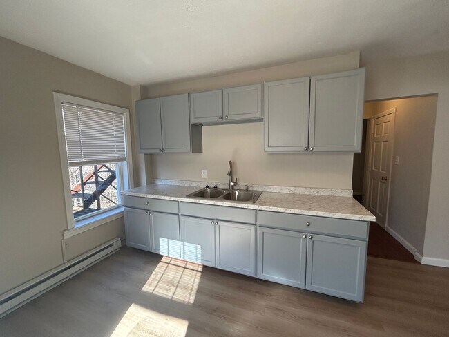 Building Photo - 11 Federal St