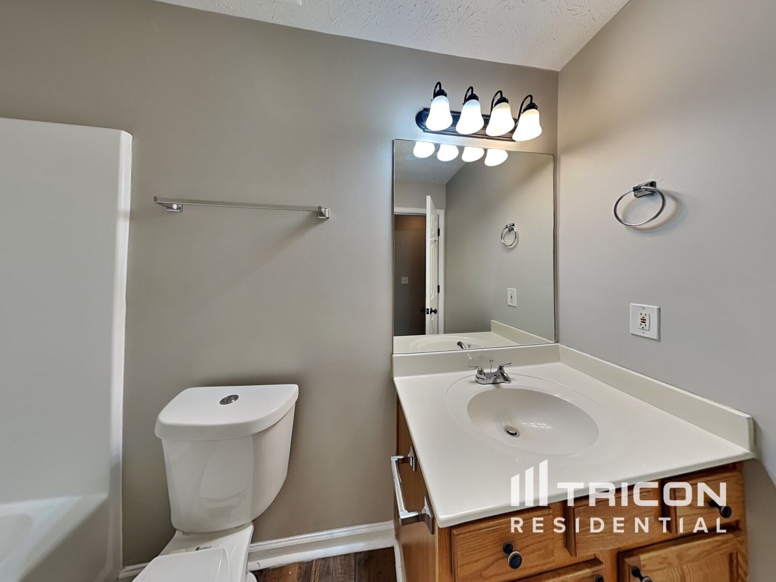 Building Photo - 8665 River Rock Ct