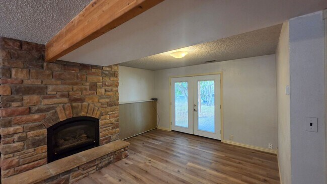 Building Photo - 2240 55th St