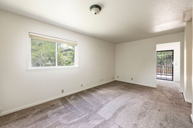 Building Photo - Tranquil Park Meadows Escape with Large Pr...