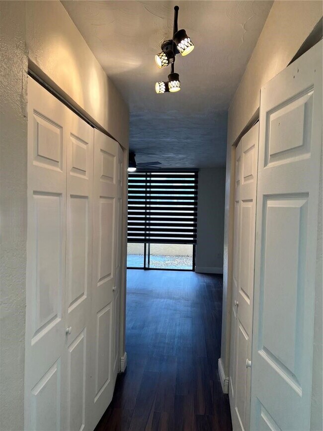 Building Photo - 600 NW 214th St