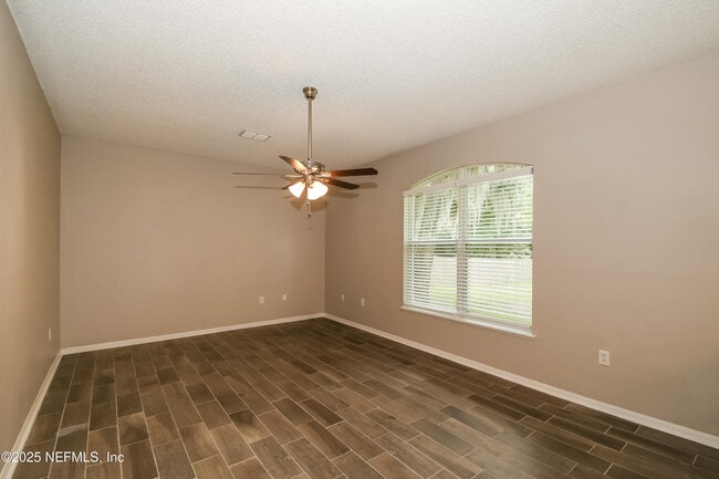 Building Photo - 12284 Hickory Forest Rd