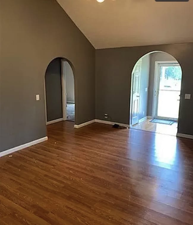 Building Photo - Charming 3-Bedroom Home with 2 Full Baths ...