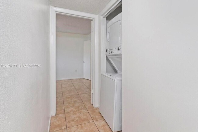 Building Photo - 7403 SW 152nd Ave