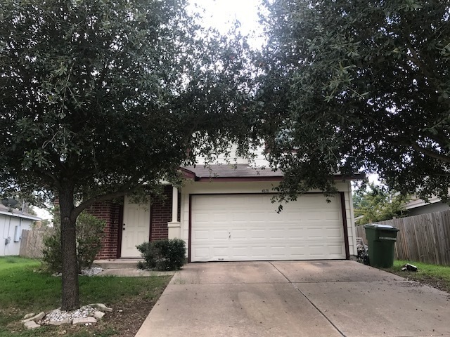 Building Photo - Bryan -2 Story / 3 bedroom /2.5 bath / 2 c...