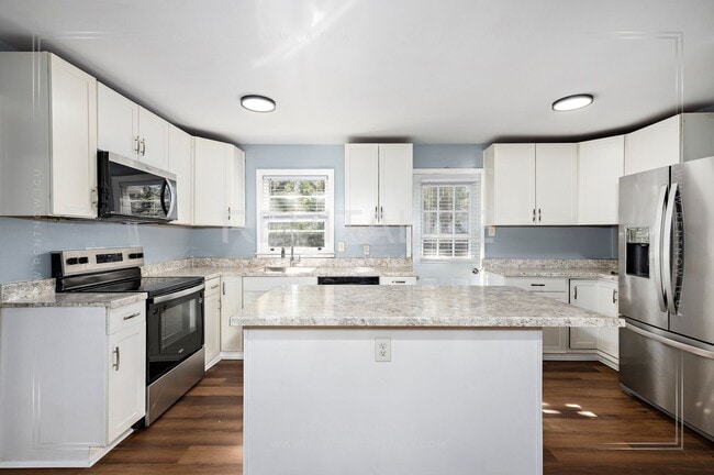 Building Photo - Newly Renovated 3 Bed 1.5 Bath Home in Mobile