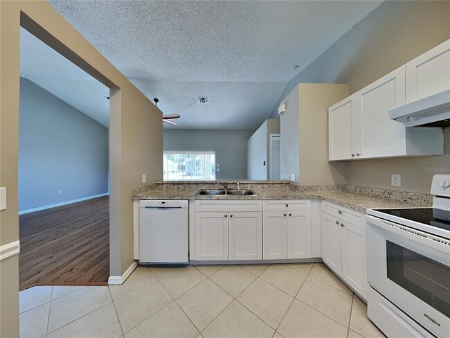 Building Photo - 5144 Drury Ct