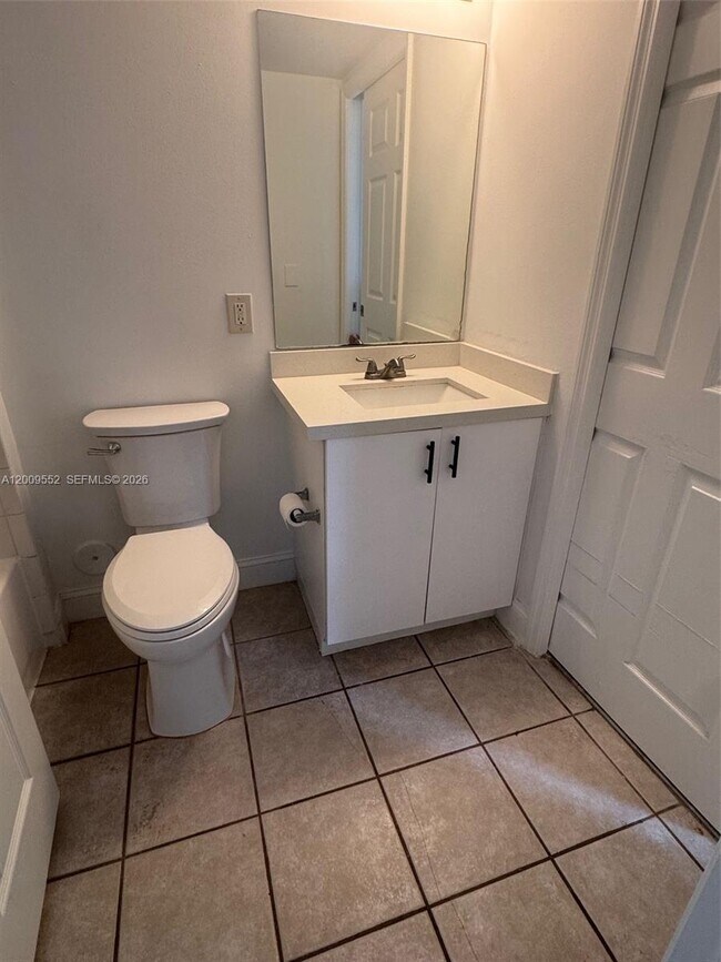 Building Photo - 5065 Wiles Rd