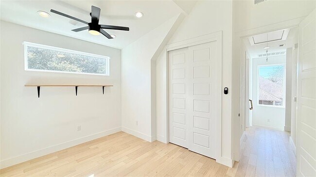 Building Photo - 3417 Elija St