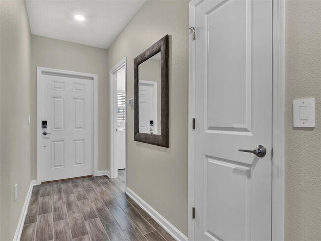 Building Photo - 462 Cool Summer Ln