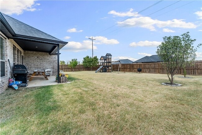 Building Photo - 1020 E Skyline Lp