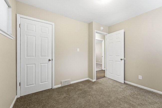 Building Photo - 19411 Rensellor St