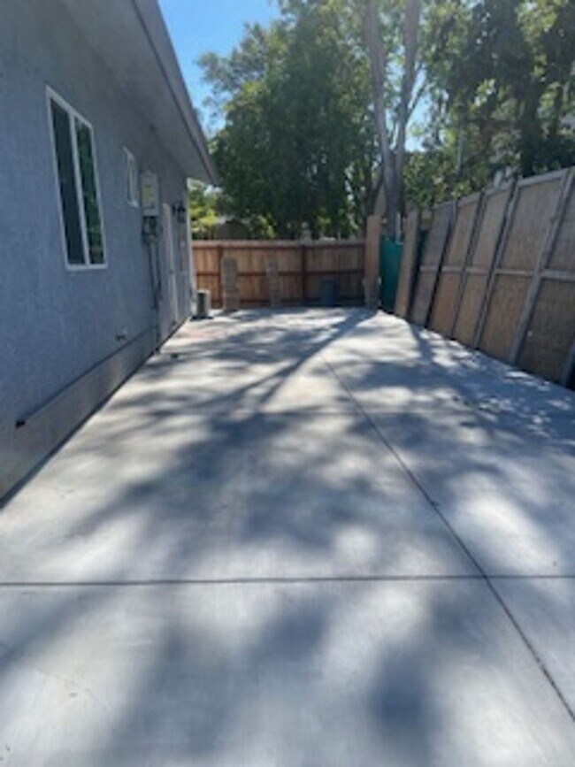 Building Photo - 2 Bedroom house in La Mesa