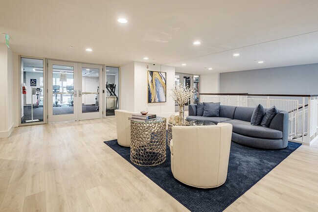 Building Photo - 200 Brannan St