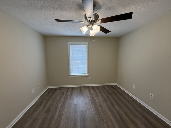 Building Photo - 1081 Micha Way