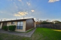 Building Photo - 1201 Westcott Dr