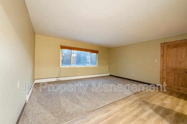 Building Photo - 1305 2nd Ave N