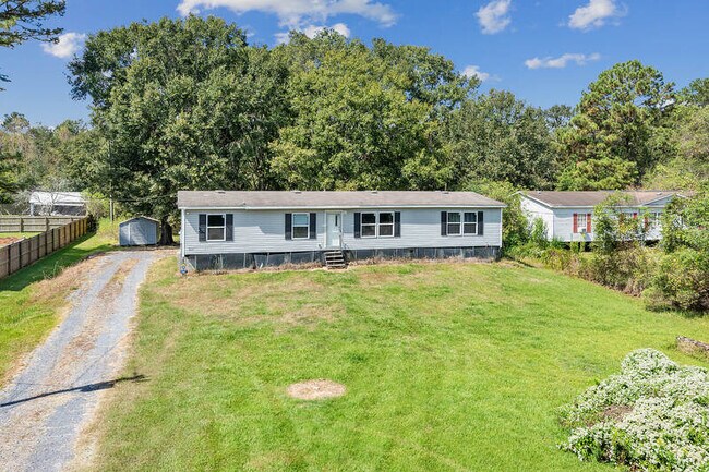Primary Photo - 15297 Floyd Holton Rd
