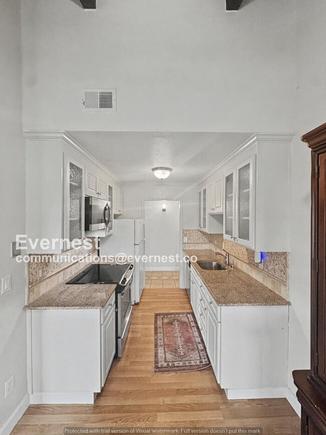 Building Photo - 255 S Rengstorff Ave