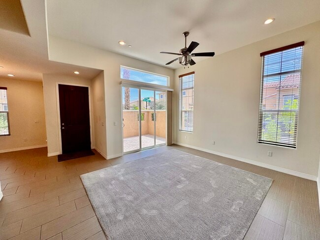 Building Photo - 52065 Graythorn Way