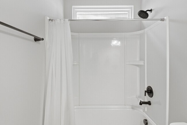 Building Photo - 632 Parkvue Pl Dr