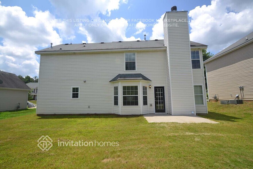 Building Photo - 5864 Black Top Way