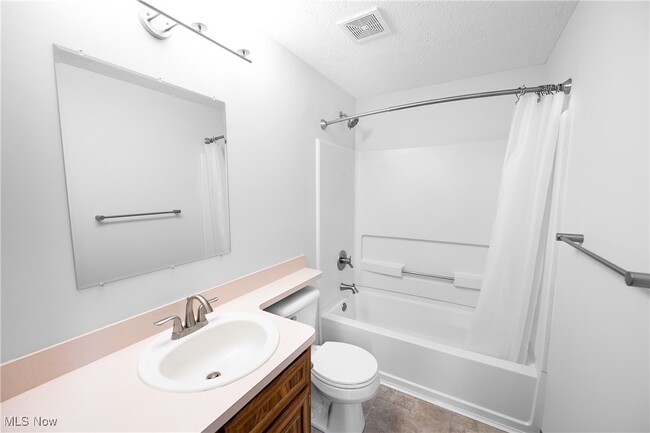 Building Photo - 273 Allen Dr