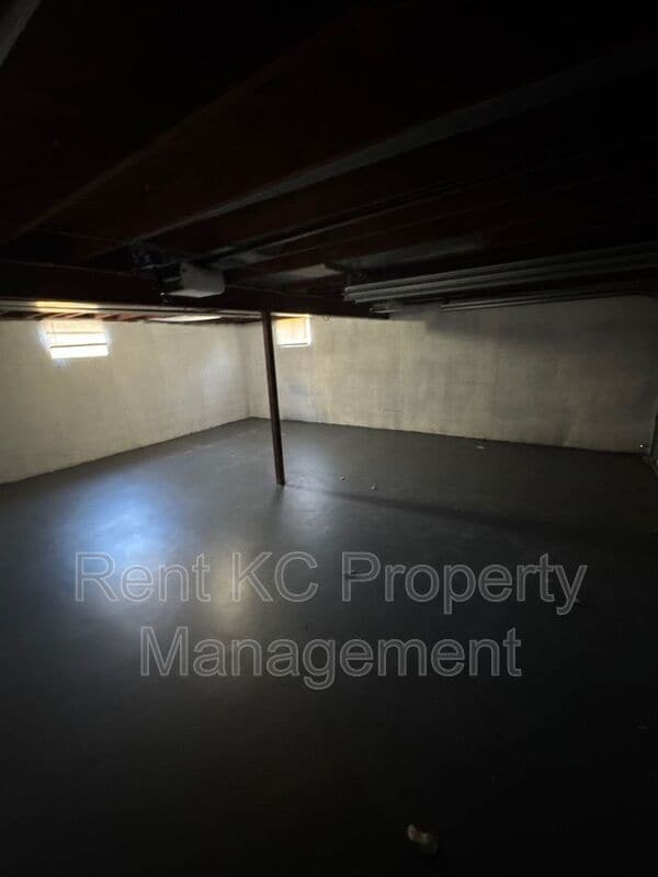 Building Photo - 218 SW 19th St