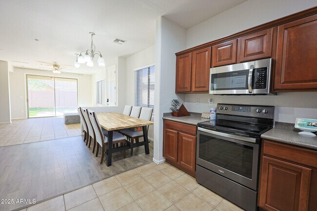 Building Photo - 1623 W Owens Way