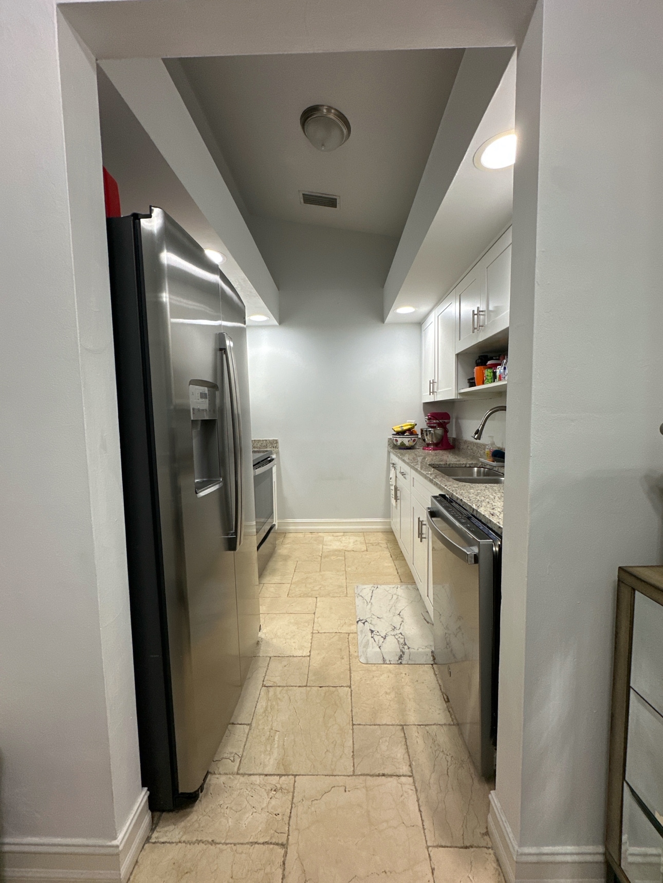 Kitchen - 320 37th Ave NE