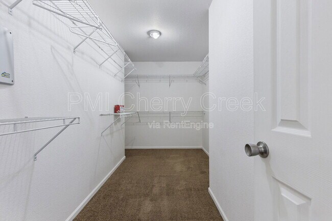 Building Photo - 5555 Kirk St